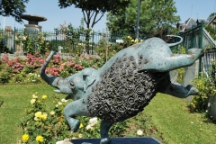 Fontenay-aux-roses-Statue-_Elephant-Rose_-2