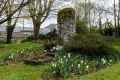 Villeneuve-le-Roi-Menhir-2